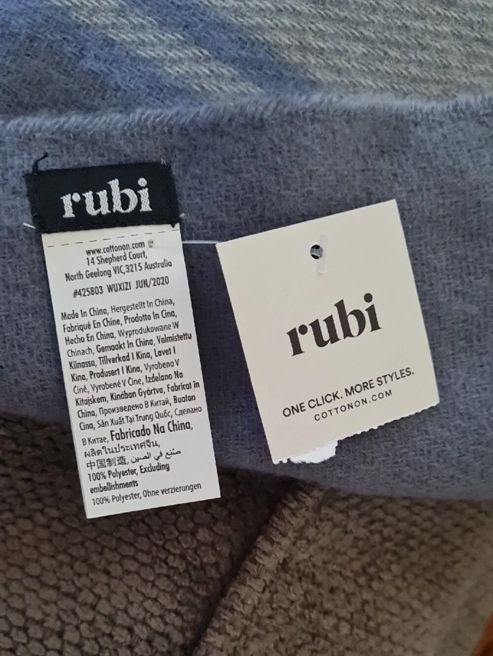 💥3for$15💥Blue and Cream Plaid Scarf